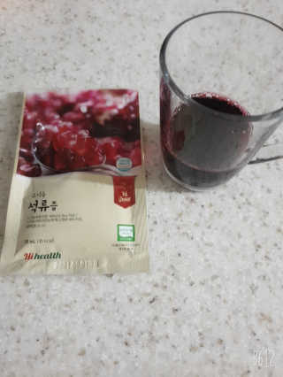 [하이헬스] 정말 진하고 맛있는 유기농 석류즙 30포 — 5점을 준 리뷰어가 2019년 11월 올린 사용 사진