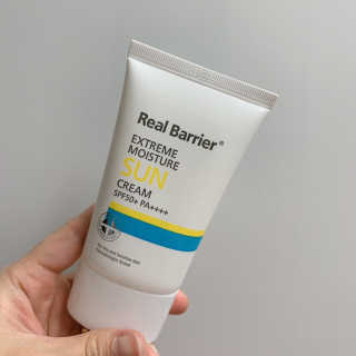 리얼베리어 익스트림 모이스처 선크림 SPF50+ PA++++ — 5점을 준 리뷰어가 2019년 4월 올린 사용 사진