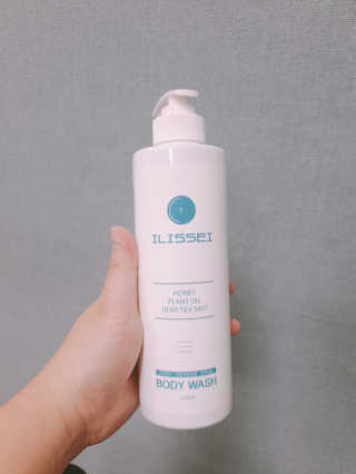 일리세이 허니 샴푸 500ml + 허니 바디워시 500ml 세트 — 5점을 준 리뷰어가 2020년 4월 올린 사용 사진