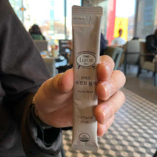 [하우투잇] 뤼에르 쿠르브 블랙 10ml x 30포 총 300ml — 5점을 준 리뷰어가 2020년 3월 올린 사용 사진