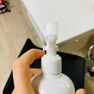 [펫토리아] 뚝딱케어 강아지 고양이 다목적세정제 — 5점을 준 리뷰어가 2020년 2월 올린 사용 사진