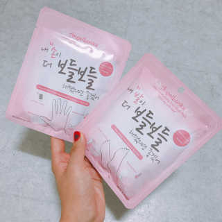 코코라 HAND & FOOT MASK SET — 5점을 준 리뷰어가 2017년 8월 올린 사용 사진