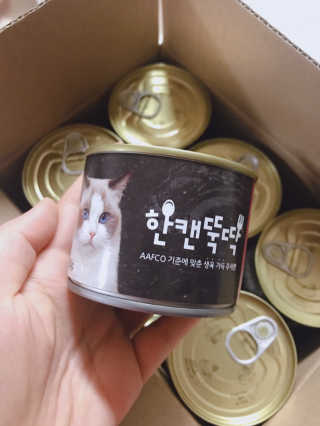 [펫토리아] BEST 한캔뚝딱 고양이 주식캔 — 5점을 준 리뷰어가 2019년 3월 올린 사용 사진