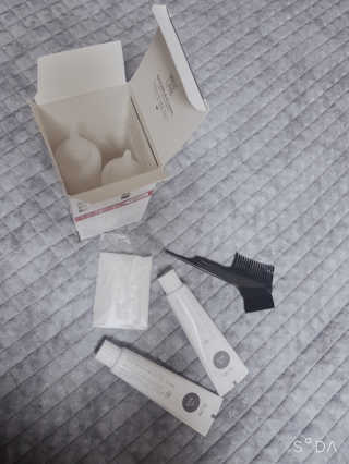 (주)에네스티 미스랩 더블 클리닉 헤어 컬러 크림 — 4점을 준 리뷰어가 2019년 9월 올린 사용 사진