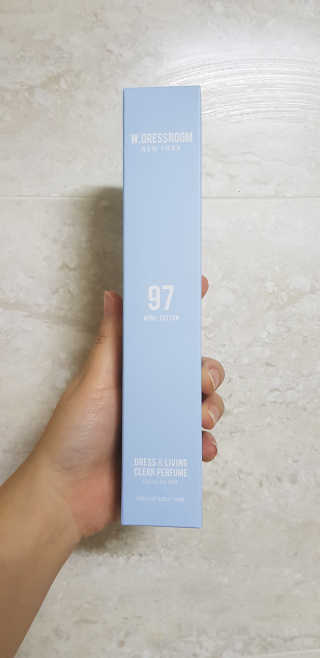 더블유드레스룸 드레스퍼퓸 150ml — 4.67점을 준 리뷰어가 2018년 10월 올린 사용 사진