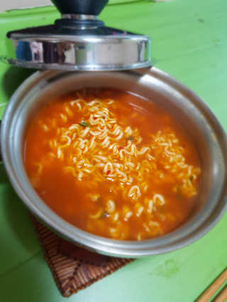 라면 그대로가 제일 맛있는 더엄마라면 — 4점을 준 리뷰어가 2019년 9월 올린 사용 사진
