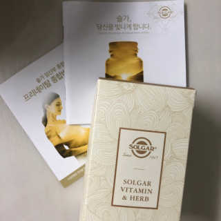 한국솔가 솔가 남성용 멀티비타민미네랄 — 5점을 준 리뷰어가 2019년 9월 올린 사용 사진