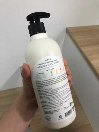 (주)에네스티 내추럴 촉촉  오트밀 바디워시 500ml — 4점을 준 리뷰어가 2020년 2월 올린 사용 사진