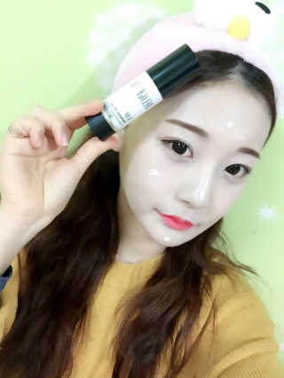 딜라잇18 아이.유 화이트닝크림 — 4점을 준 리뷰어가 2017년 1월 올린 사용 사진