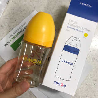 유비맘 PPSU 젖병 노꼭지_200ml_컬러 랜덤 발송 — 3점을 준 리뷰어가 2019년 12월 올린 사용 사진
