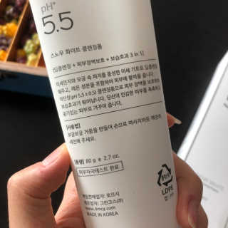 포므시 스노우화이트클렌징폼pH5.5 — 4.5점을 준 리뷰어가 2019년 10월 올린 사용 사진
