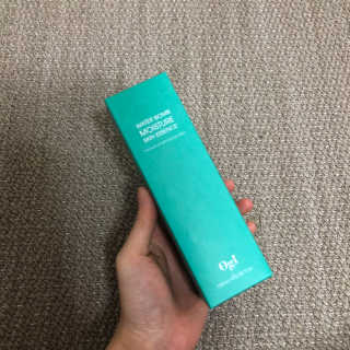 오지아이 워터 밤 모이스처 스킨 에센스 180ml — 5점을 준 리뷰어가 2019년 12월 올린 사용 사진