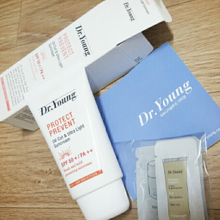 닥터영 유브이 컷 앤 울트라 라이트 썬크림 SPF50+ PA++ 50ml — 4점을 준 리뷰어가 2016년 7월 올린 사용 사진