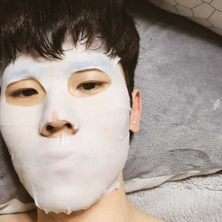 23years old 코쿤 윌로우 실키 마스크 — 5점을 준 리뷰어가 2017년 12월 올린 사용 사진