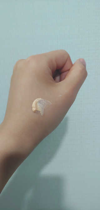 톤28 유기농 블루라이트 방어 UV 차단거리 지성용 B2 — 4점을 준 리뷰어가 2019년 5월 올린 사용 사진