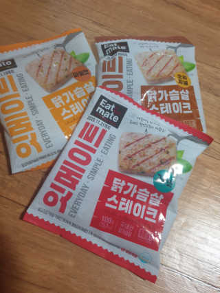 랭킹닭컴 잇메이트 닭가슴살 스테이크 혼합 1kg — 5점을 준 리뷰어가 2020년 1월 올린 사용 사진