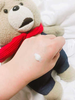 땡큐파머 백 투 아이슬란드 필링 크림 — 2.33점을 준 리뷰어가 2018년 4월 올린 사용 사진