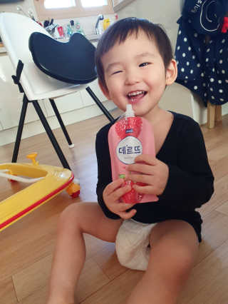 데르뜨 떠먹는 과일 3종, 짜먹는 과일 2종 총 10개 체험 — 5점을 준 리뷰어가 2020년 3월 올린 사용 사진