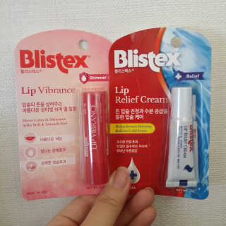 블리스텍스 립 릴리프 크림 립밤, 립 바이브런스 립밤 — 4점을 준 리뷰어가 2018년 11월 올린 사용 사진