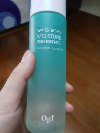 오지아이 워터 밤 모이스처 스킨 에센스 180ml — 5점을 준 리뷰어가 2019년 12월 올린 사용 사진