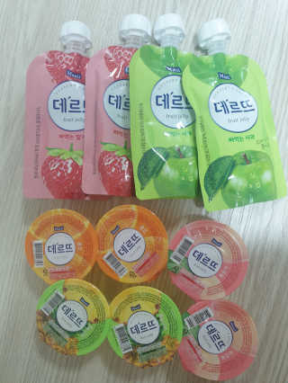 데르뜨 떠먹는 과일 3종, 짜먹는 과일 2종 총 10개 체험 — 5점을 준 리뷰어가 2020년 3월 올린 사용 사진