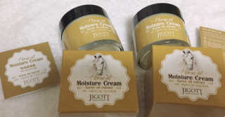 지고트 마유 모이스처 크림 70ml — 4.5점을 준 리뷰어가 2019년 3월 올린 사용 사진