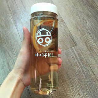 ㅎㅎ마이워터 과일워터팩+전용보틀_레몬파인애플 — 5점을 준 리뷰어가 2017년 12월 올린 사용 사진