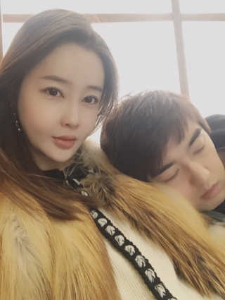 [뷰디아니 카페 한남점] 따뜻함, 까눌레 2인Set — 5점을 준 리뷰어가 2018년 12월 올린 사용 사진