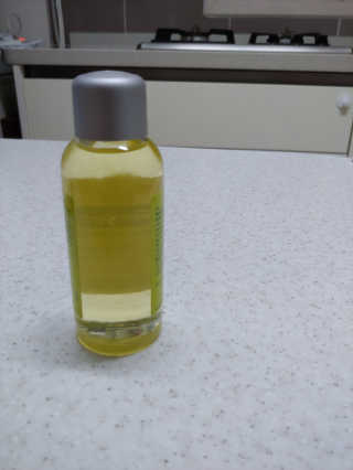[크나이프] 그레이프씨드 슬리밍 마사지오일 100ml — 5점을 준 리뷰어가 2019년 9월 올린 사용 사진