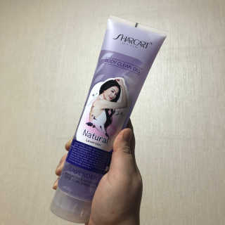 줌마들도 인정한 샤카트 페이스앤바디 필링젤 310ml — 5점을 준 리뷰어가 2018년 4월 올린 사용 사진
