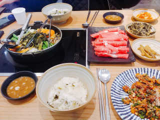 미스터시래기_수원점 [미스터시래기_수원]시래기샤브샤브와 꼬막무침2인SET — 5점을 준 리뷰어가 2019년 1월 올린 사용 사진