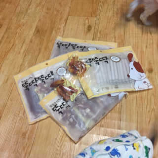 [펫토리아] 뚝딱뚝딱 400g 강아지 간식 베스트5종 — 3.5점을 준 리뷰어가 2019년 1월 올린 사용 사진