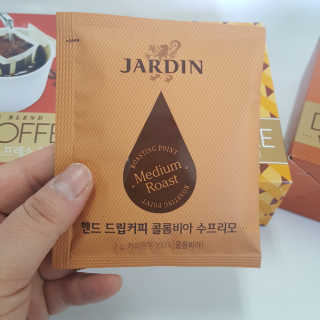 (주)쟈뎅 쟈뎅 핸드 드립커피 3종 — 5점을 준 리뷰어가 2018년 3월 올린 사용 사진