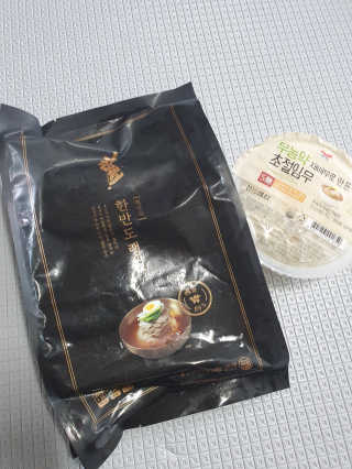 한반도키친 집에서 먹는 정통 평양냉면, 한반도랭면 — 1점을 준 리뷰어가 2019년 7월 올린 사용 사진