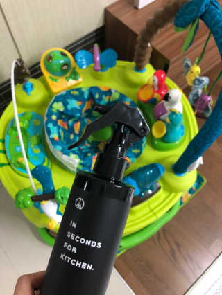 PEACE MOMENT 피스모먼트 인세컨즈포키친 320mL 천연살균소독제 — 4점을 준 리뷰어가 2019년 2월 올린 사용 사진