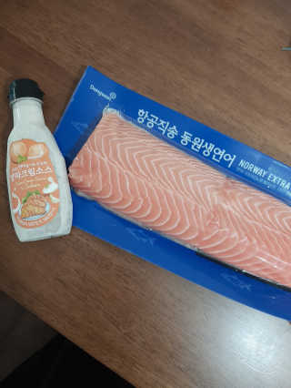동원산업 항공직송 동원생연어 — 1점을 준 리뷰어가 2019년 7월 올린 사용 사진