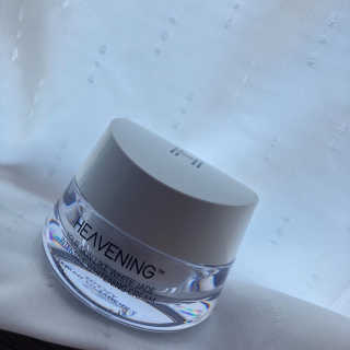 헤브닝 인텐시브 화이트닝크림 50ml — 3.83점을 준 리뷰어가 2018년 9월 올린 사용 사진
