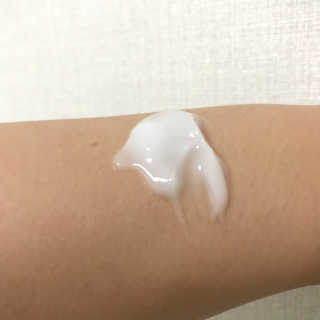 포렌코즈 아쿠아 커넥션 크림 — 5점을 준 리뷰어가 2017년 8월 올린 사용 사진