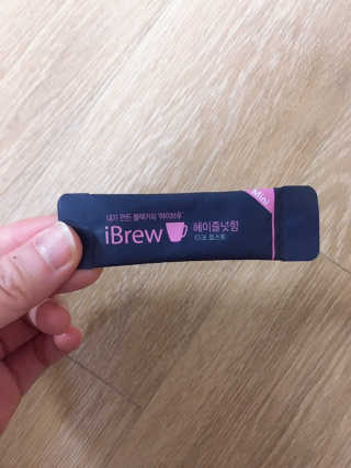 한국맥널티 아이브루 헤이즐넛향 100T — 4.5점을 준 리뷰어가 2019년 11월 올린 사용 사진