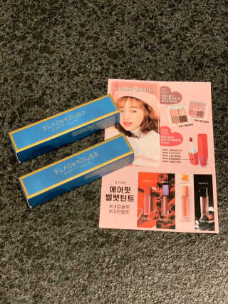 [블랙루즈] 에어 핏 벨벳 틴트5 1+1 — 5점을 준 리뷰어가 2019년 11월 올린 사용 사진