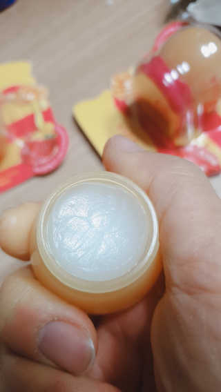 [후르디아] 촉촉탱탱 석류 허니 립밤 3개 세트 — 5점을 준 리뷰어가 2019년 12월 올린 사용 사진