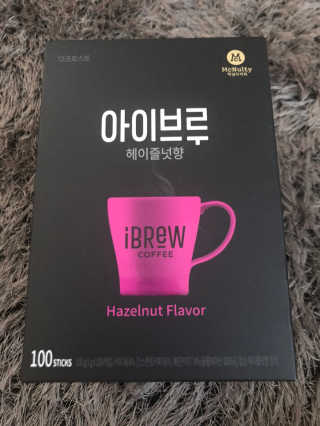한국맥널티 아이브루 헤이즐넛향 100T — 4.5점을 준 리뷰어가 2019년 10월 올린 사용 사진