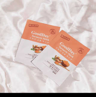 GoodDay Skincare GoodDay 강황 마스크 — 5점을 준 리뷰어가 2020년 2월 올린 사용 사진