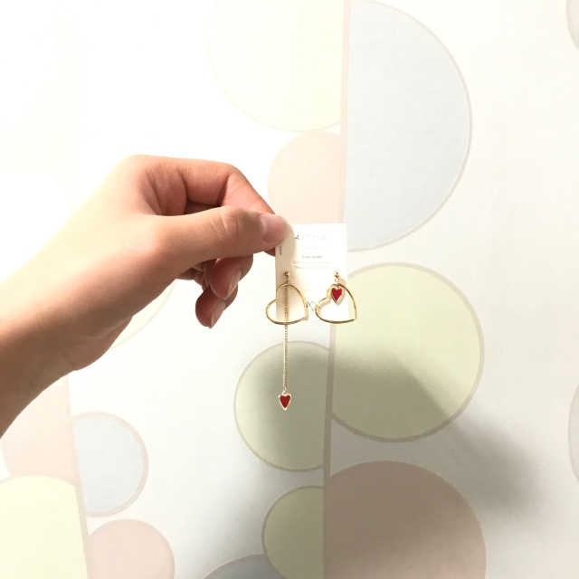 폭스타일 은침 언발 레드 하트 귀걸이 리뷰 사진