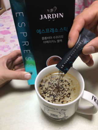 (주)쟈뎅 쟈뎅 에스프레소 스틱 아메리카노 블랙 — 5점을 준 리뷰어가 2018년 10월 올린 사용 사진