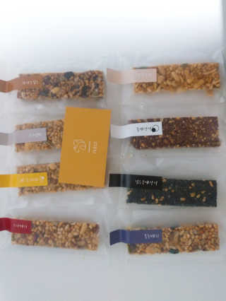 넛쯔공방 넛쯔 무설탕 수제견과류바 — 5점을 준 리뷰어가 2018년 9월 올린 사용 사진