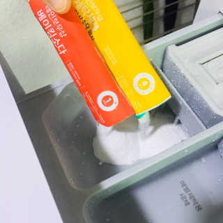레인보우샵 올인원세탁세제,베이킹소다 스틱포6개입+세탁조클리너 — 4.33점을 준 리뷰어가 2018년 4월 올린 사용 사진