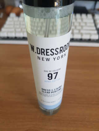 더블유드레스룸 드레스퍼퓸 150ml — 4점을 준 리뷰어가 2018년 8월 올린 사용 사진