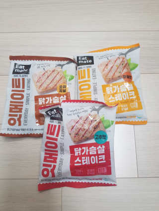 랭킹닭컴 잇메이트 닭가슴살 스테이크 혼합 1kg — 5점을 준 리뷰어가 2019년 12월 올린 사용 사진