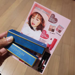 [블랙루즈] 에어 핏 벨벳 틴트5 1+1 — 3.5점을 준 리뷰어가 2019년 11월 올린 사용 사진